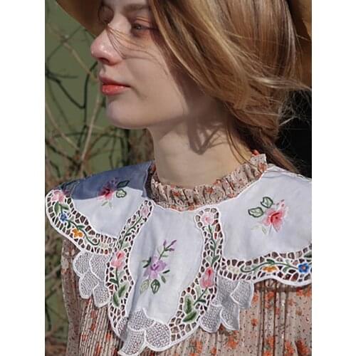 Limited Collection Of Antiques Collar French Handmade Embroidered Hook Detachable Collar Fashion All-Match False Collar dickies