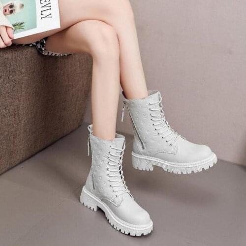 2020 winter new fashion ladies patent leather Martin boots plus velvet platform casual shoes