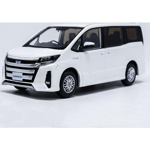 1/30 Alloy Die-casting Simulation Car Model Toyota Noah Commercial Vehicle Adult Collection Childrens Toy Gift Family Display