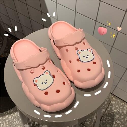 Womens Sandals Korea Ins Style Cute Cartoon Little Bear Deco Hole Shoes Antislip Soft Cloud Sole Summer Flats Slides