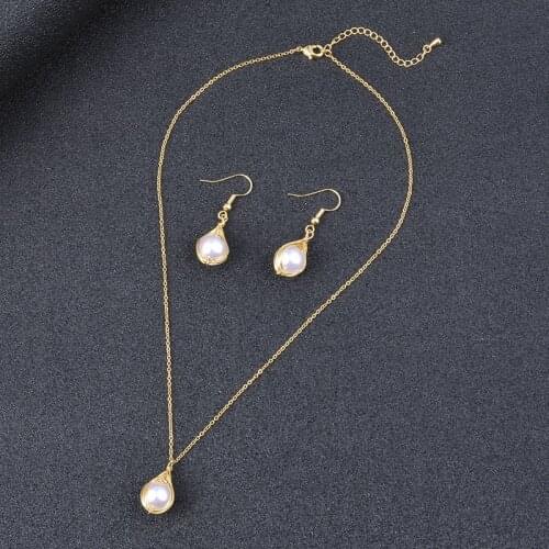 Hupo.hutu Vintage Pendants