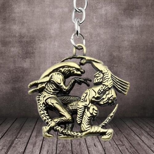 Cool Vintage Movie Alien-Predator-Avp Keychain Pendant Horror Films Aliens-Queen Figure Key Chain Jewelry Men Boy Gift