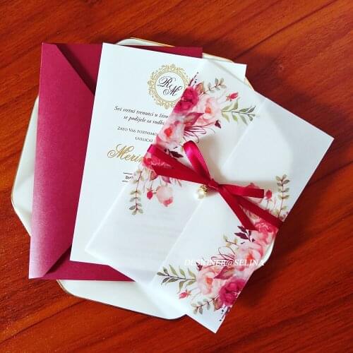 50 Pieces/Lot) Blush Pink Flower Vellum Wedding Invitations With Ribbon and Rhinestone Burgundy Envelope DIY Sweet 15 Invites