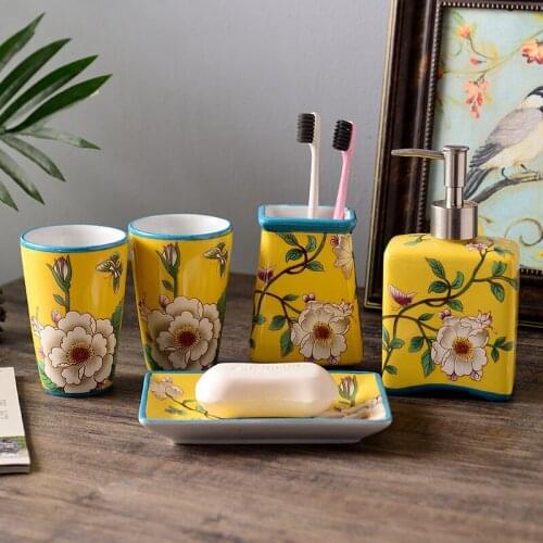 Ceramic Bathroom Accessories Set Soap Dispenser Toothbrush Holder & Gargle Cups Lavatory 5 Pieces Set Lovers Wedding Gift