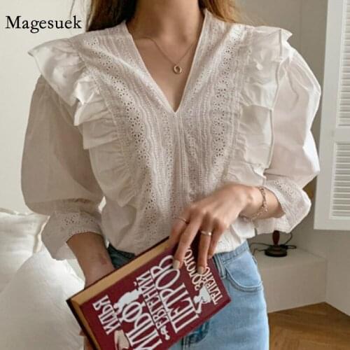 Spring Lace Ruffled Blouse Women 2021 New Korean Vintage Palace Style V-neck Half-sleeved Shirt Fashion Loose Slim Top 13585