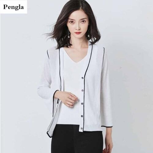 Spring and Autumn new style women small fragrant wind cardigan jacket women knit short early autumn French V-neck sweater SR1026