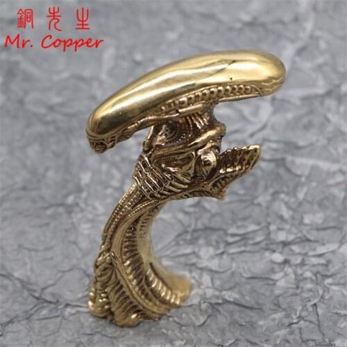 Pure Copper Alien Killer Statue Desktop Decoration Home Ornament Accessories Brass Freak Figurine Car Decor Craft Punk Sculpture