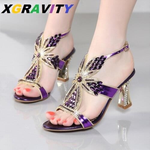 XGRAVITY 2021 New Summer Shoes Elegant Rhinestone Ladies Fashion Shoes Leisure Fashion Crystal High Heel Sandals Sexy Girl Shoe