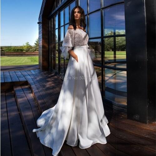 Elegant Boat Neck A Line Satin Wedding Dresses with Chic Appliques Half Sleeves Romantic Princess Wedding Gowns Robe de Mariee