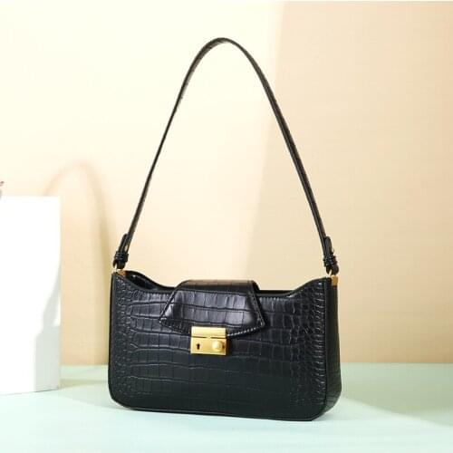 Fashion retro light and versatile one-shoulder messenger crocodile texture casual simple baguette