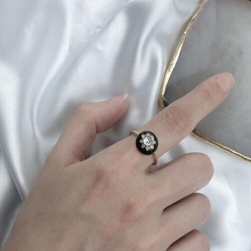 Hearts Q Decor Women's Silver Rings