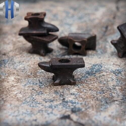 Original Anvil Croissant Anvil Knife Beads EDC Pendant Retro Personality Creative Handmade DIY Umbrella Pendant