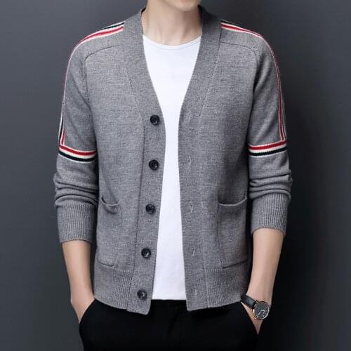 2021 Fashion Brand Sweaters Men Slim Fit V-Neck Cardigans Clothing Striped Cotton Cardigan Spring Autumn Casual knitting Coat