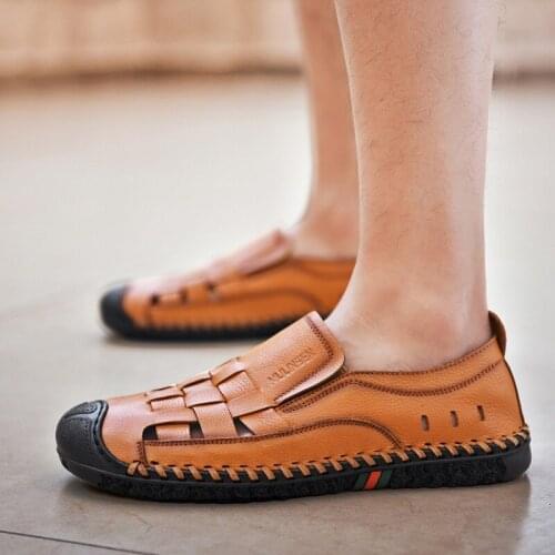 2020 New Men Shoes Genuine Leather Sandals Mens Outdoor Summer Beach Shoes Casual shoes