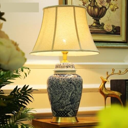 Chinese Style table Lamp American Flower Bird Blue And White Ceramic Living Room Bedroom Hotel Decoration Creative table Lamp