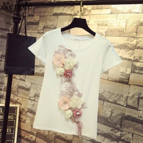 Neploe 2021 Summer Embroidery 3D Flower Appliques Women Tee Fashion Sweet Girl T-shirt O-Neck Simple Casual Loose T shirts 69747