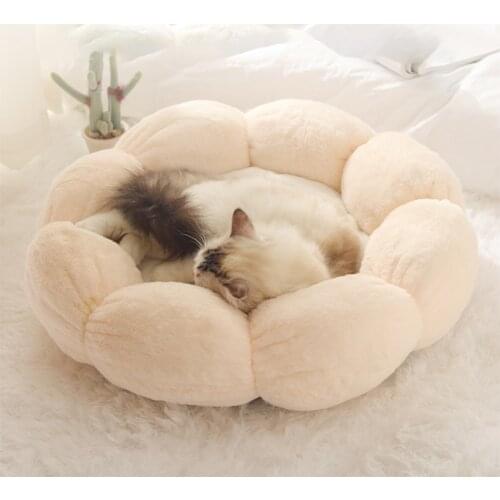 Warm Cat Bed Comfortable House Soft Pet Bed Kennel Winter Warm Sleeping Bed Round Flower Shape Puppy Cushion Mat Pets Supplies