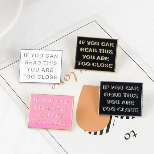 2019 Creative Geometry Letters Warning signs Alloy Enamel Brooch Black White Pink Bag Pins Womens Jewelry Accessories Gifts