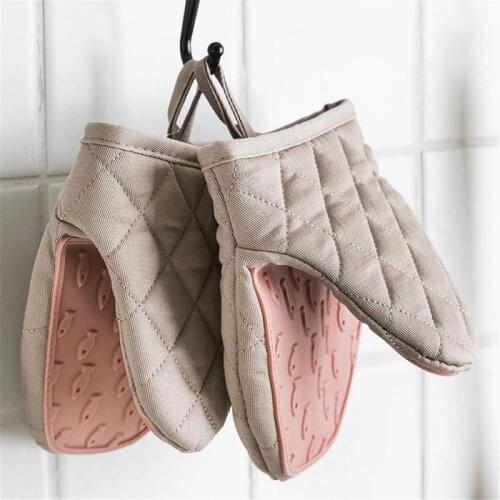 One Piece Thicken Food Grade Silicone Anti-Hot Gloves Bowl Folder Kitchen Heat Insulation Take Plate Folder Baking Hand Clip