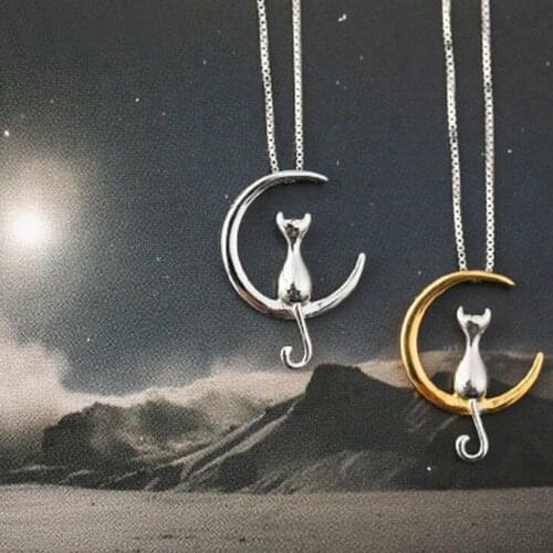 Vintage Moon Lovely Cat Necklaces Pendant Charming Chain Cat On The Moon Statement Necklace Trendy Animal Pet Jewelry