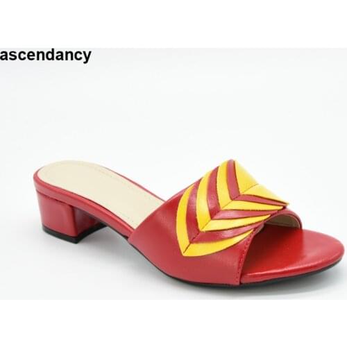 Spring Women Pumps Mid Square Heel Square Toe Simple Party Prom Summer Sandals Woman Luxury 2020 Rhinestone Wedding Party Shoes