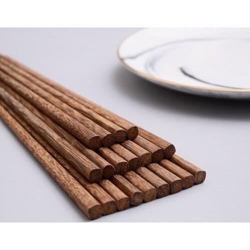 10 Pairs/Set Household Japanese Style Wooden Chopsticks Creative Hotel High Grade Wood Tableware Kitchen Family Dinnerware