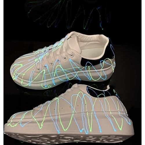 2021 New White Shoes Women Sneakers Spring Casual Shoes Multicolor Increase Thick Soles Woman Board Shoes Luminous Zapatos Mujer