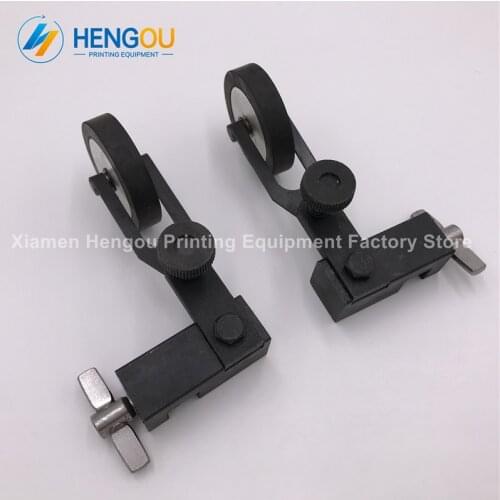 1 Pair H0685 Free Shipping 83.010.014R 66.020.118F Brush Wheel 66.891.020F for SM102 CD102 Heidelberg Machine