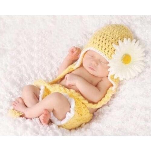 Newborn Photography Props Handmade Knit Hat Childrens Baby Photography Photo Clothes Hundred Days Baby Yellow flower costume