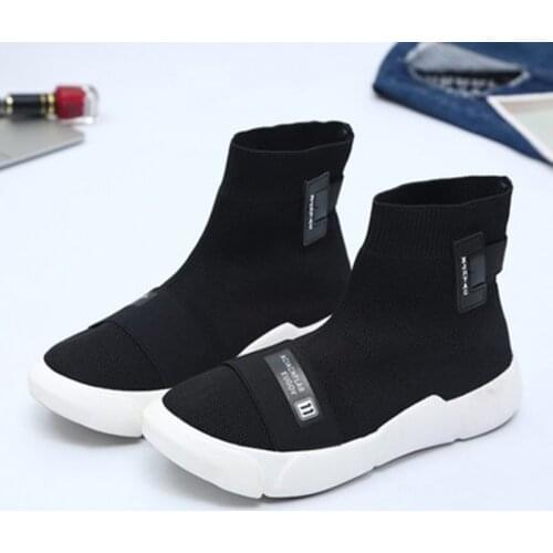 New Casual Shoes Stretch Cloth Breathable Thick Bottom Comfortable High-top Short Boots Single Socks Shoes Martin Boots Tide GYG