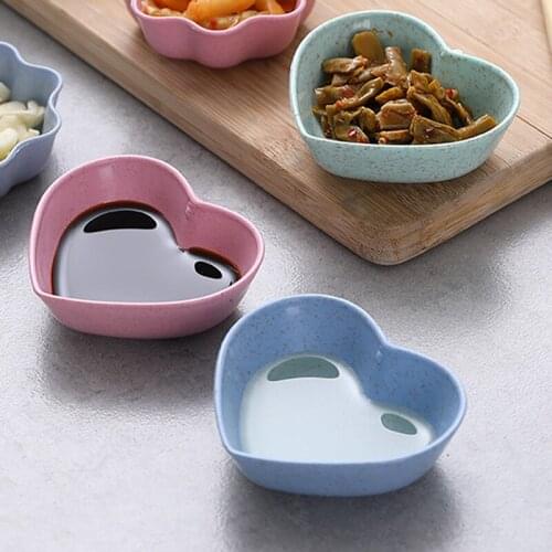 Love Heart Shape Plastic Seasoning Dishes Creatives Vinegar Dishes/Soy Sauce Dishes/for Kitchen Supply TS2