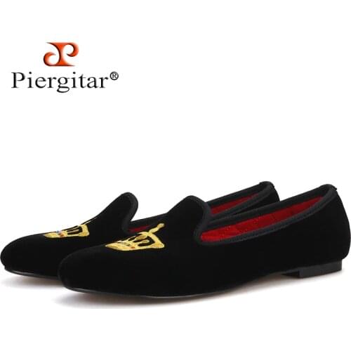 Piergitar New Crown embroidery women velvet shoes party and wedding women loafers same style couple shoes fashion womens flats