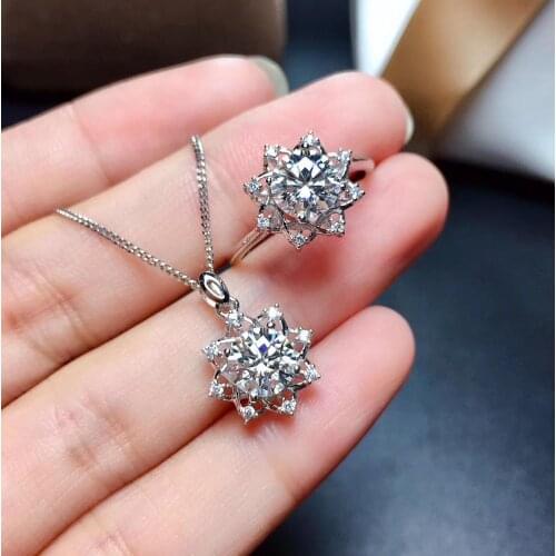 Shinning moissanite gemstone ring and necklace jewelry set 925 silver fine jewelry shiny better than diamond party gift