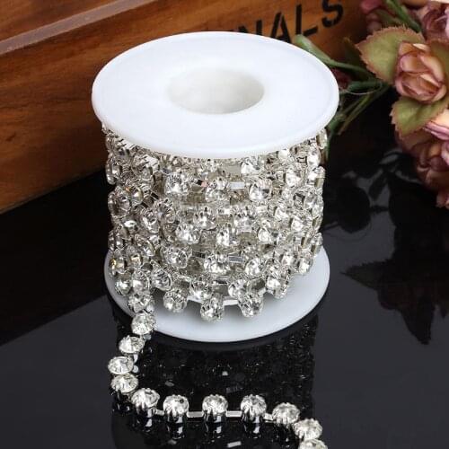 White six-jaw Fancy Rhinestone Chain DIY Bags, Garment, Shoes, Box, Pen, Furniture, Greeting Cards Wedding dress 1yard