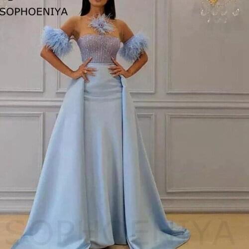 Elegant Sky Blue Evening Dress Feathers Short Sleeve Illusion Neck Evening Dresses with Detachable Train robe de soiree