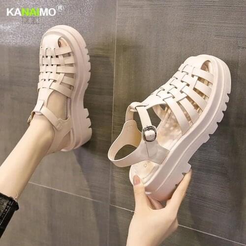New summer Roman style wedge sandals, comfortable and versatile platform platform shoes, hollow woven womens shoes