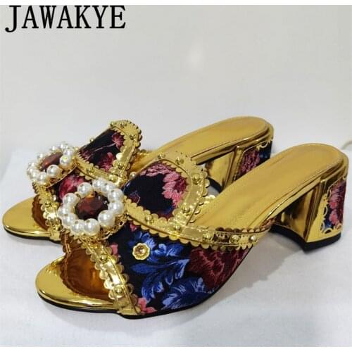 Retro Embroidery Floral Women Slides Rhinestone Diamond Block Heel Runway Mules Peep Toe Pearl Decor Bride Shoes Party Slippers