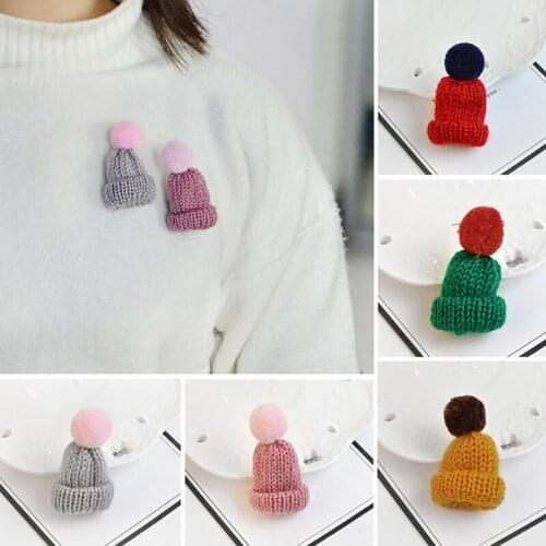 Cute Mini Knitted Hairball Hat Brooch Sweater Pins Badge Collar For Women Bag Clothes Accessories Colorful Hats Pin Brooches