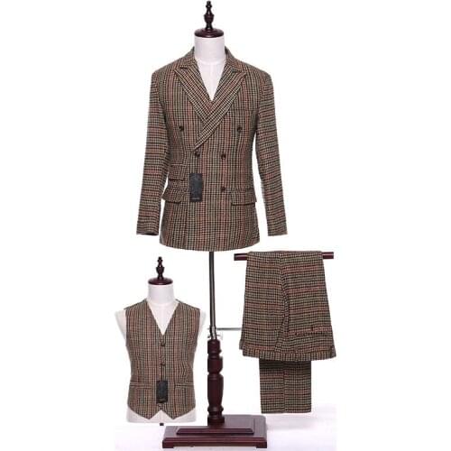 New Design Mens Classic Suits Khaki Plaid Fabrics Mens Suits Wedding Groom Double Breasted Groomsmen Tuxedo Formal Business Suit