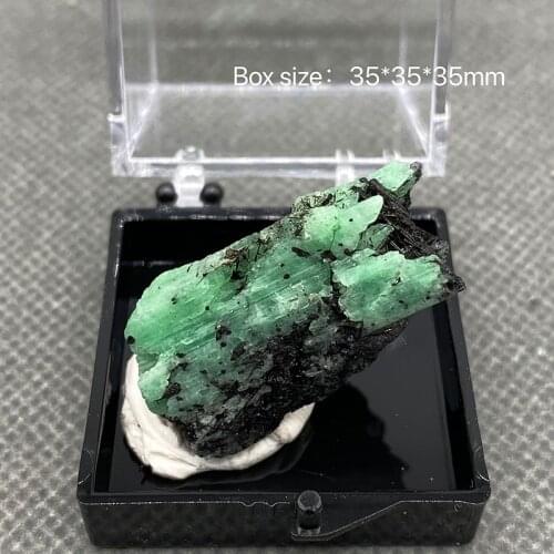 100% Natural green emerald mineral gem-grade crystal specimens stones and crystals quartz crystals +Box 3.5cm