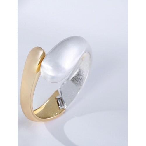 2020 Charm Gold Color Bangles Alloy Simple Wide Opened Bangles Snake Bracelet & Fashion Bangles For Women European American