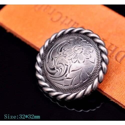 10X 32MM ANTIQUE SILVER FLOWER ENGRAVED ROPE SIDE LEATHERCRAFT BELT SADDLE CONCHO DECOR SCREW BACK