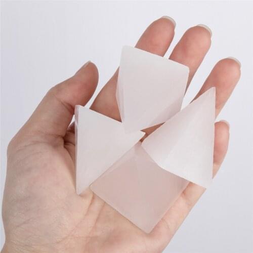 Sporadic 1pcs Natural White Plaster Crystal Pyramid Small Ornaments Selenite Energy Healing Stones Home Decor Stones