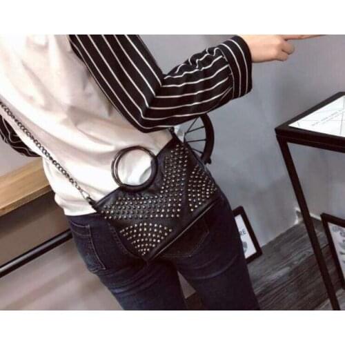 2021 Spring New Net Red Super Hot Port Style Punk Rivets Korean Casual Hand Carrying Hoop Portable Messenger Small Bag Female