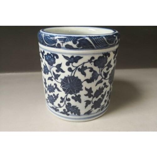 Chinese old porcelain Blue and white porcelain brush pot