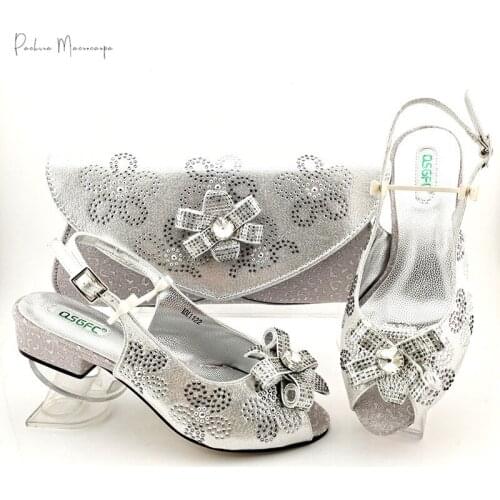 2021 Italian Design Flower Style Rhinestone Decoration Nigeiran Ladies Shoes and Bag Set in Silver Color for Party Wedding