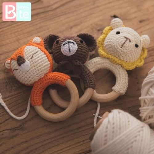 1PCS Newborn Baby Toys Wooden Teether Crochet Pattern Rattle Elephant Rattle Toy Newborn Amigurumi Teether Baby Rattles Gifts