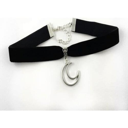 New Black Velvet Choker With Moon Charm Crescent Necklace Gothic Creativity Punk Jewelry Fashion Pendant Gorgeous Women Gifts