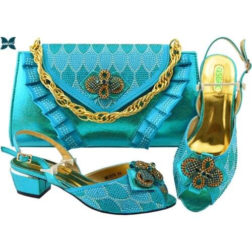 Newest Italian design Sky Blue Color Shoes And Bag To Match Set Nigerian Low Heels Ladies Shoes And Bag Set For Wedding Dress