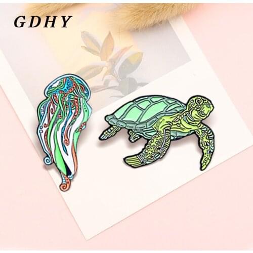 GDHY Green Turtle Tortoise Jellyfish Brooch Funny Animal Enamel Pins Spille Bag Clothes Lapel Brooches Badges Jewelry Bijoux